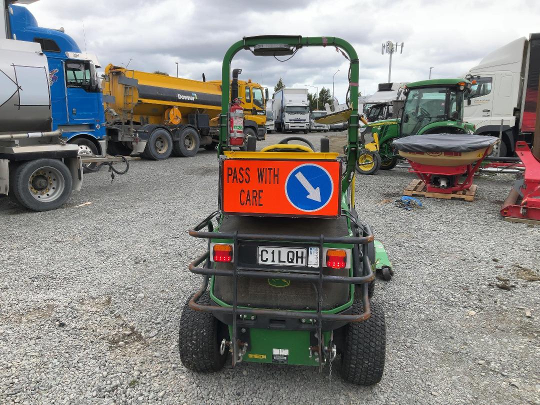 Photo '7' of John Deere 1580 Terrain Cut Mower Photo '7' of John Deere 1580 Terrain Cut Mower