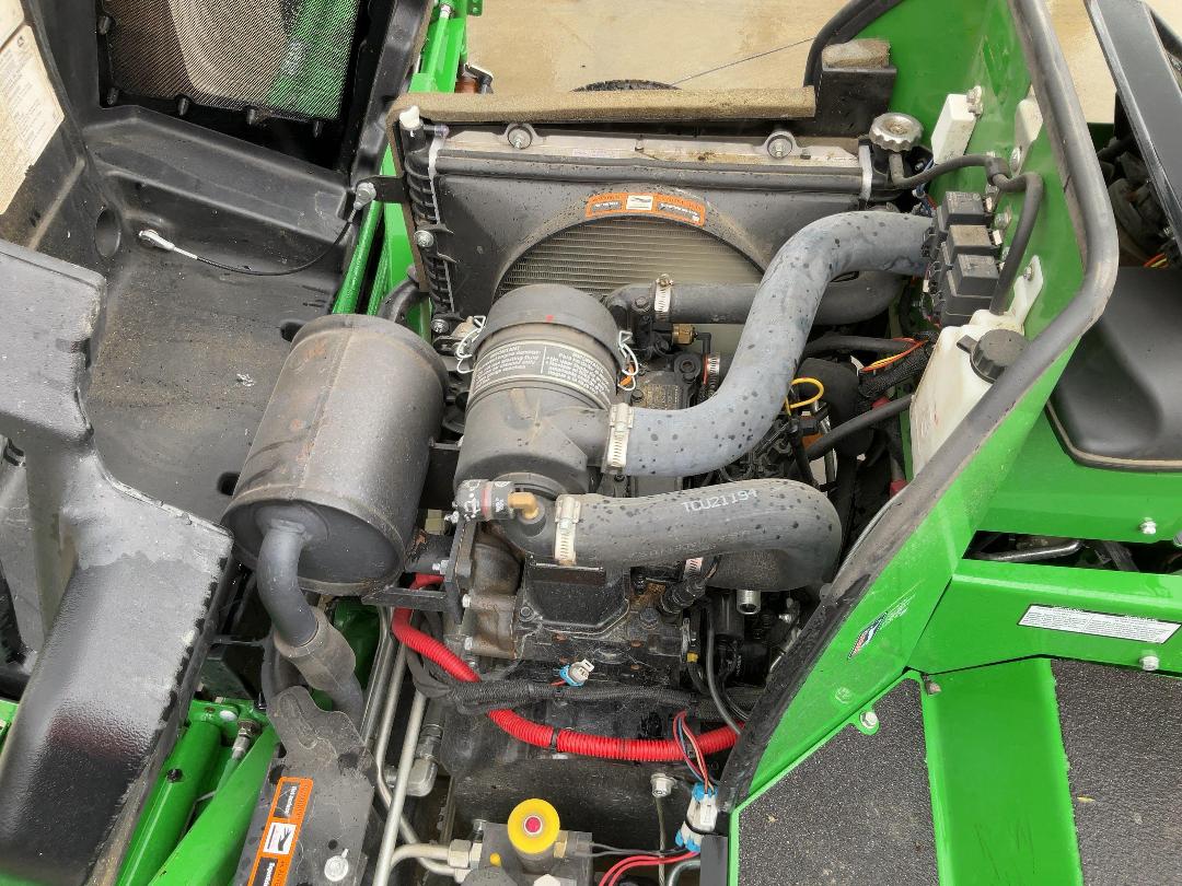 Photo '16' of John Deere 2653B Ride On Mower Photo '16' of John Deere 2653B Ride On Mower