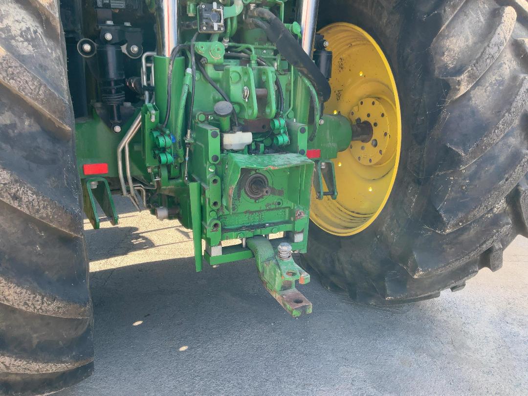 Photo '22' of JOHN DEERE 6195M Tractor