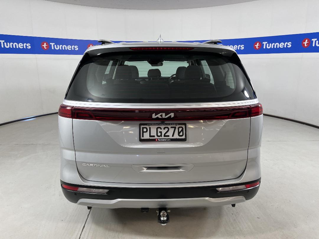 Photo '6' of KIA Carnival