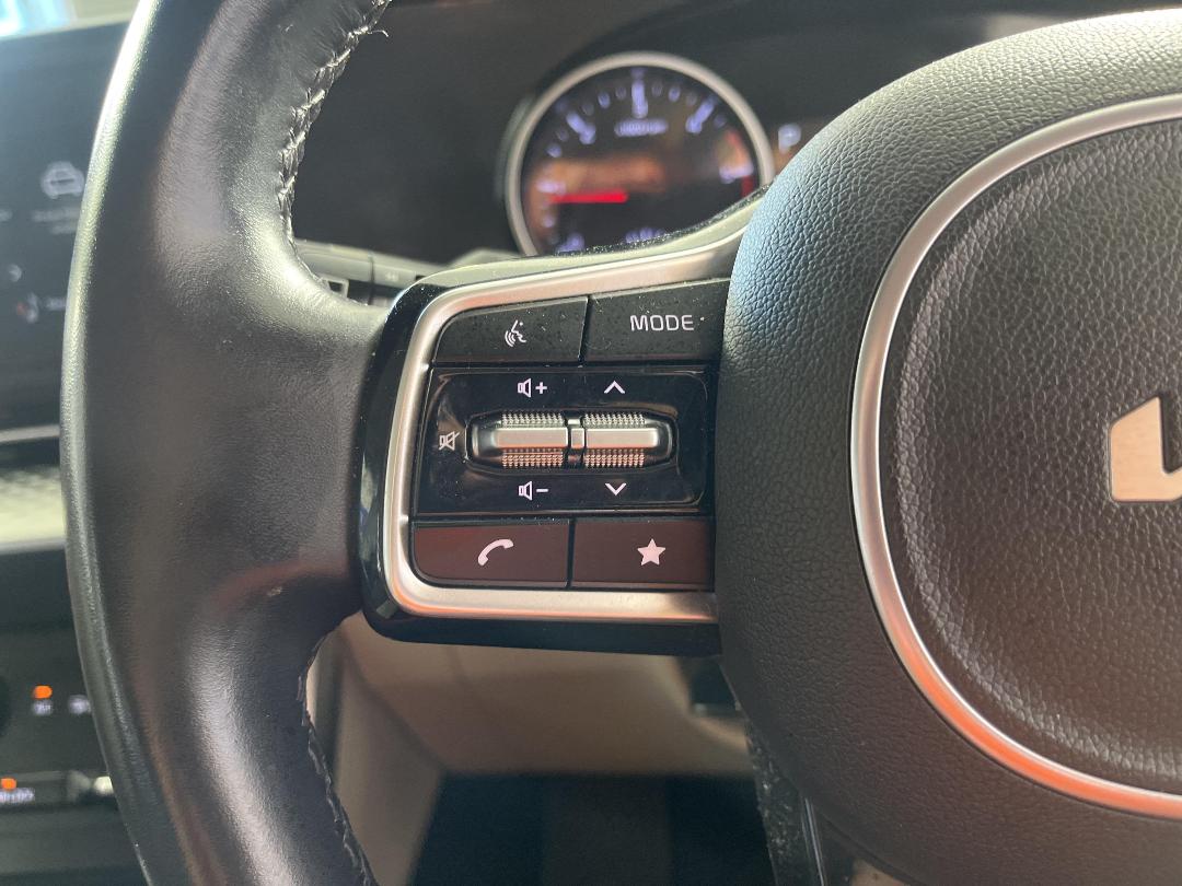 Photo '25' of KIA Carnival