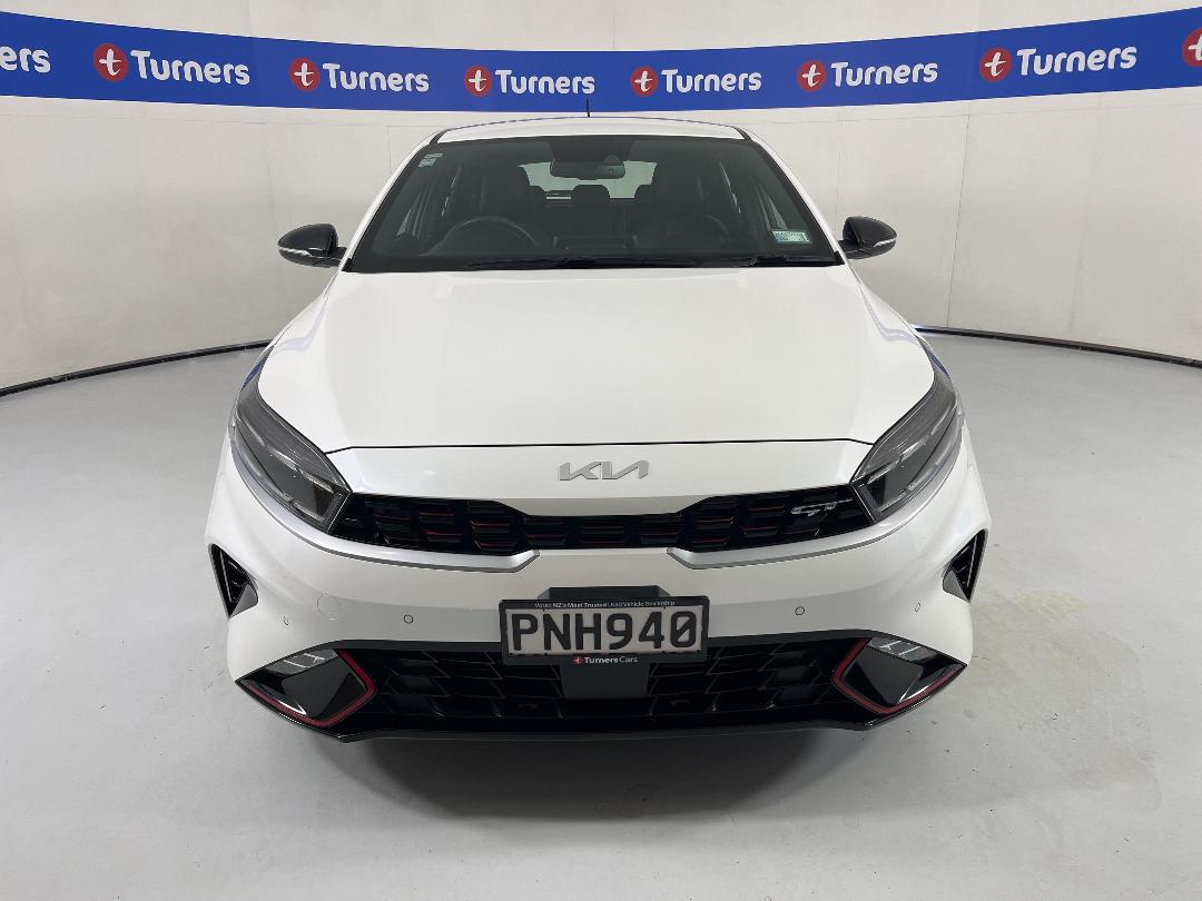 Photo '2' of KIA Cerato Photo '2' of KIA Cerato