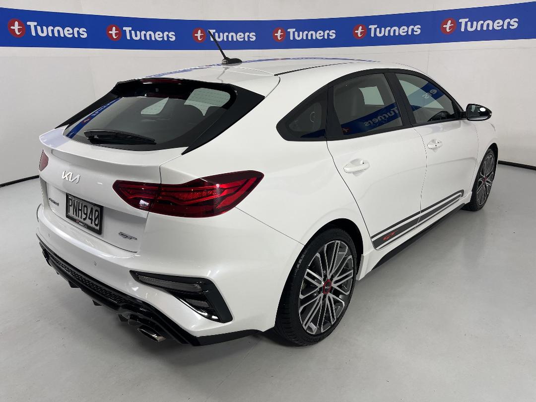 Photo '7' of KIA Cerato Photo '7' of KIA Cerato