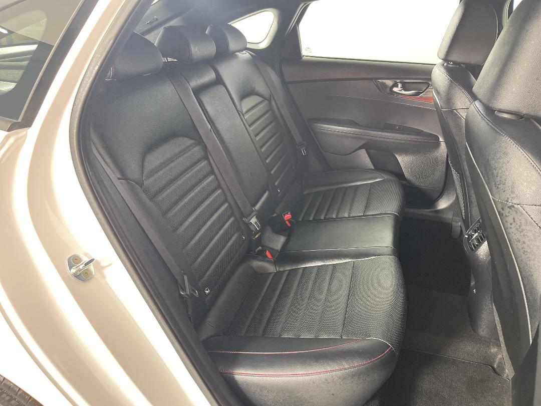 Photo '20' of KIA Cerato Photo '20' of KIA Cerato