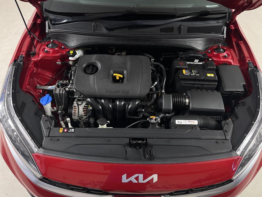 Photo '13' of KIA Cerato