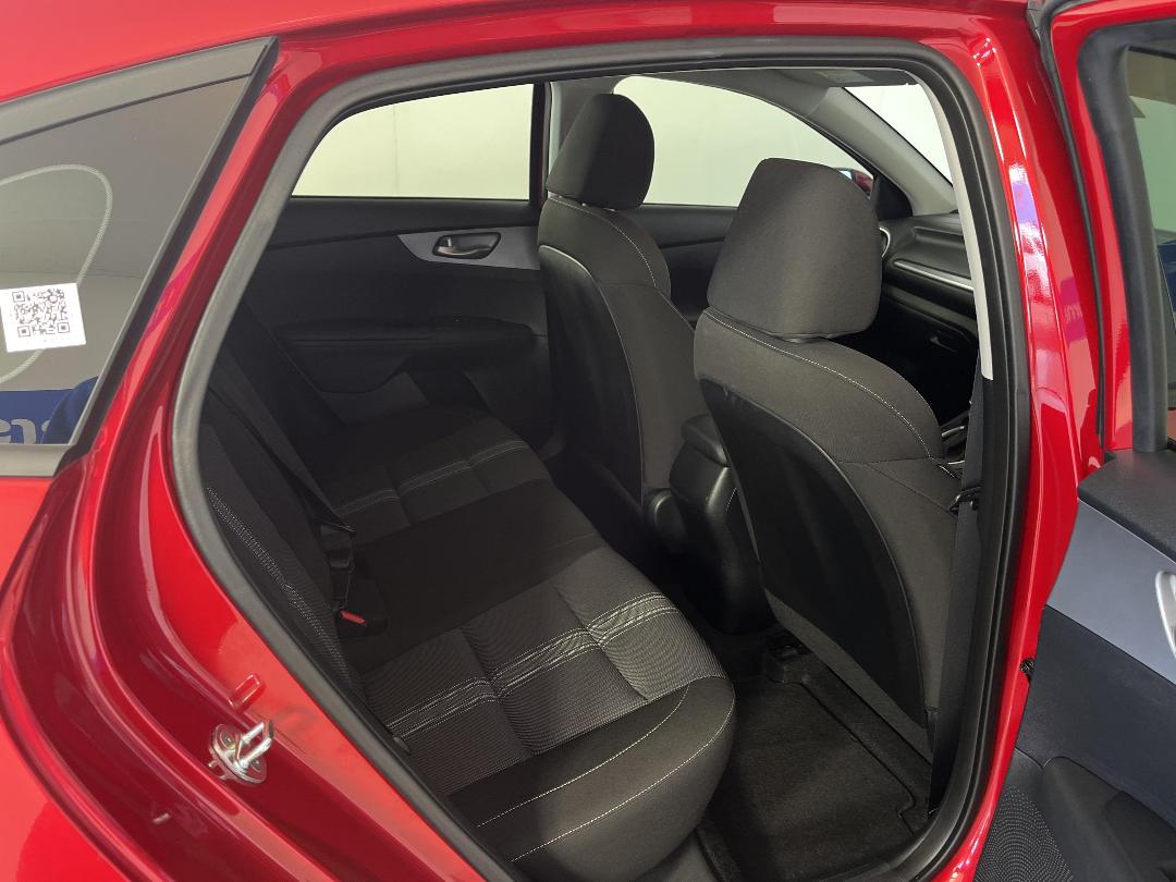 Photo '20' of KIA Cerato