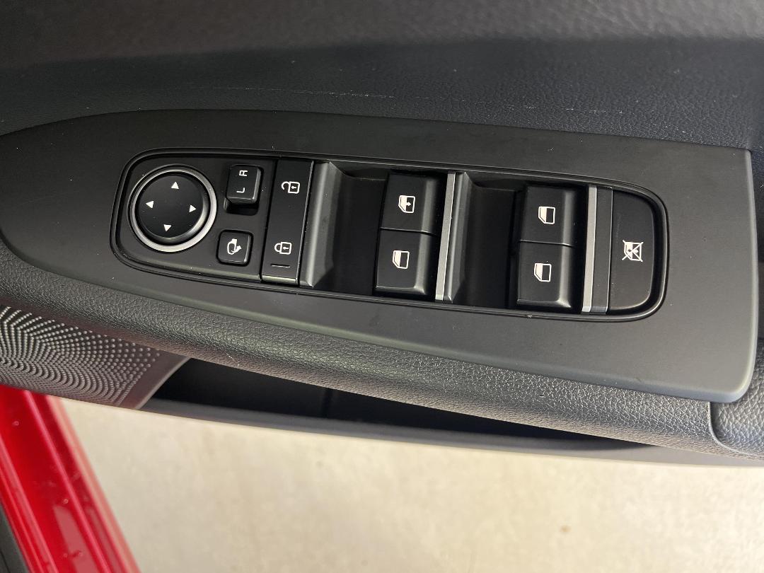 Photo '25' of KIA Cerato