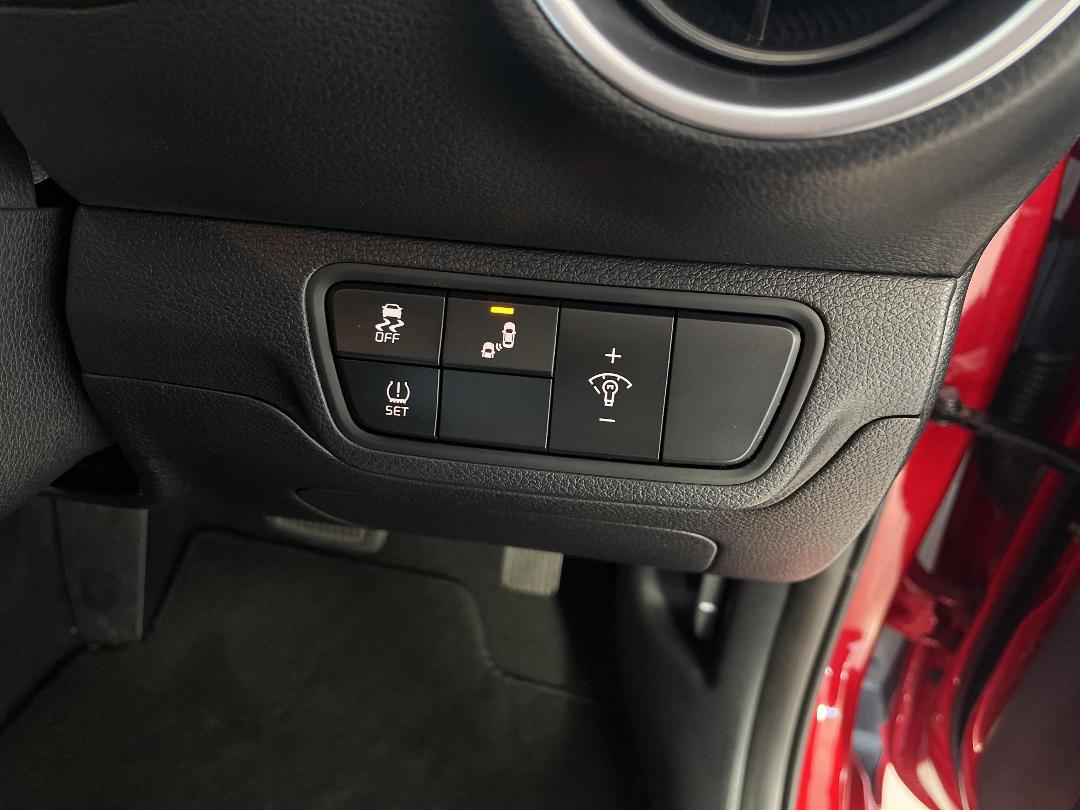 Photo '26' of KIA Cerato