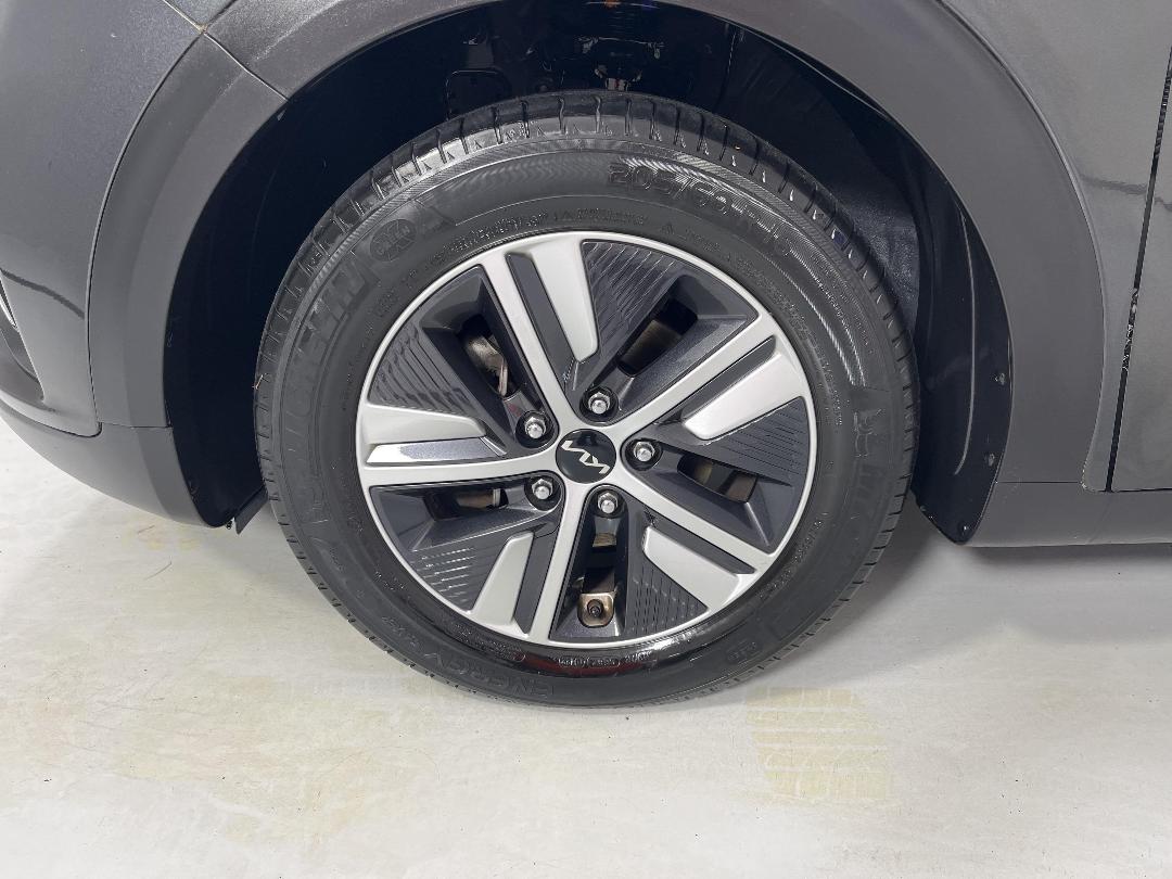 Photo '10' of KIA Niro Photo '10' of KIA Niro