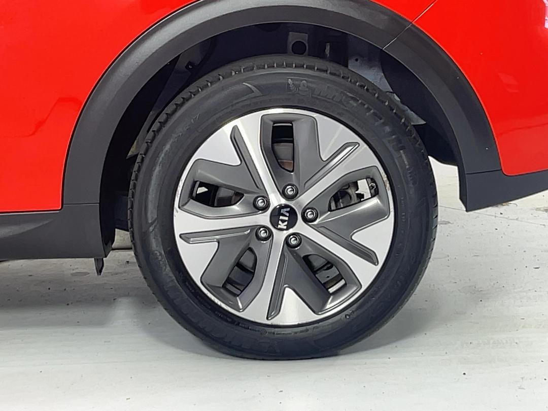 Photo '11' of KIA Niro