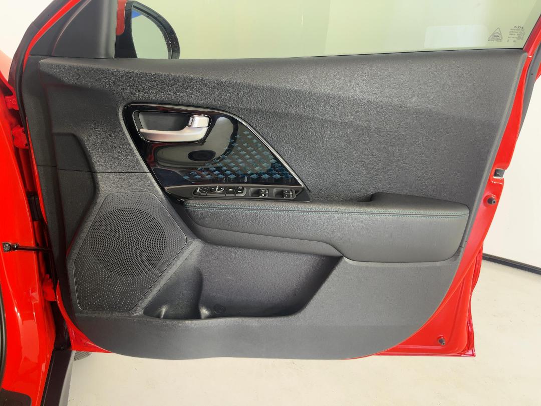 Photo '15' of KIA Niro