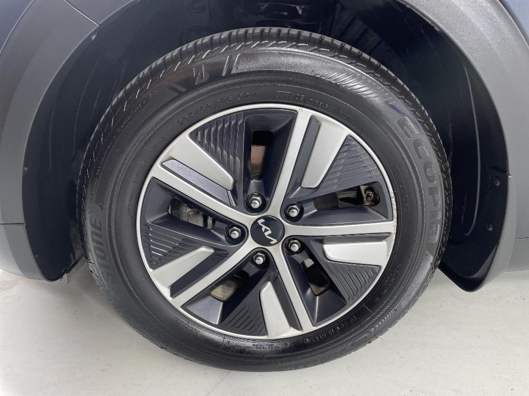 Photo '10' of KIA Niro