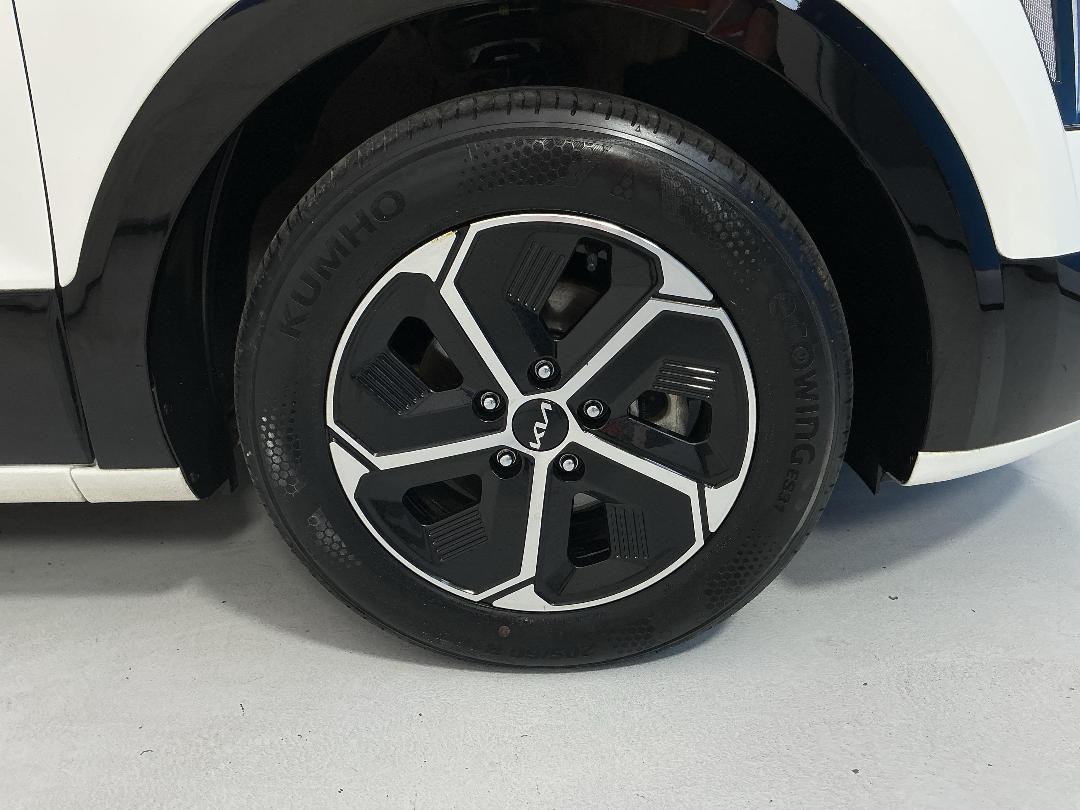 Photo '9' of KIA Niro