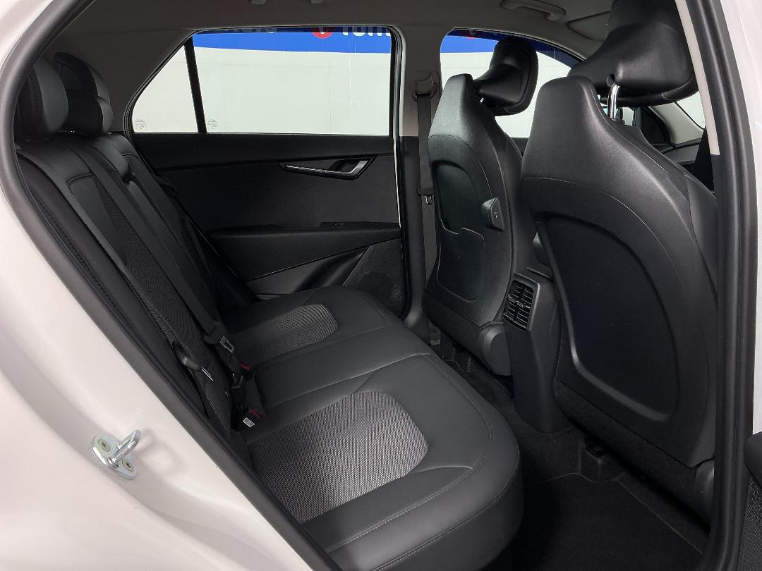 Photo '20' of KIA Niro