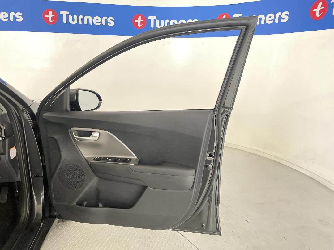 Photo '15' of KIA Niro