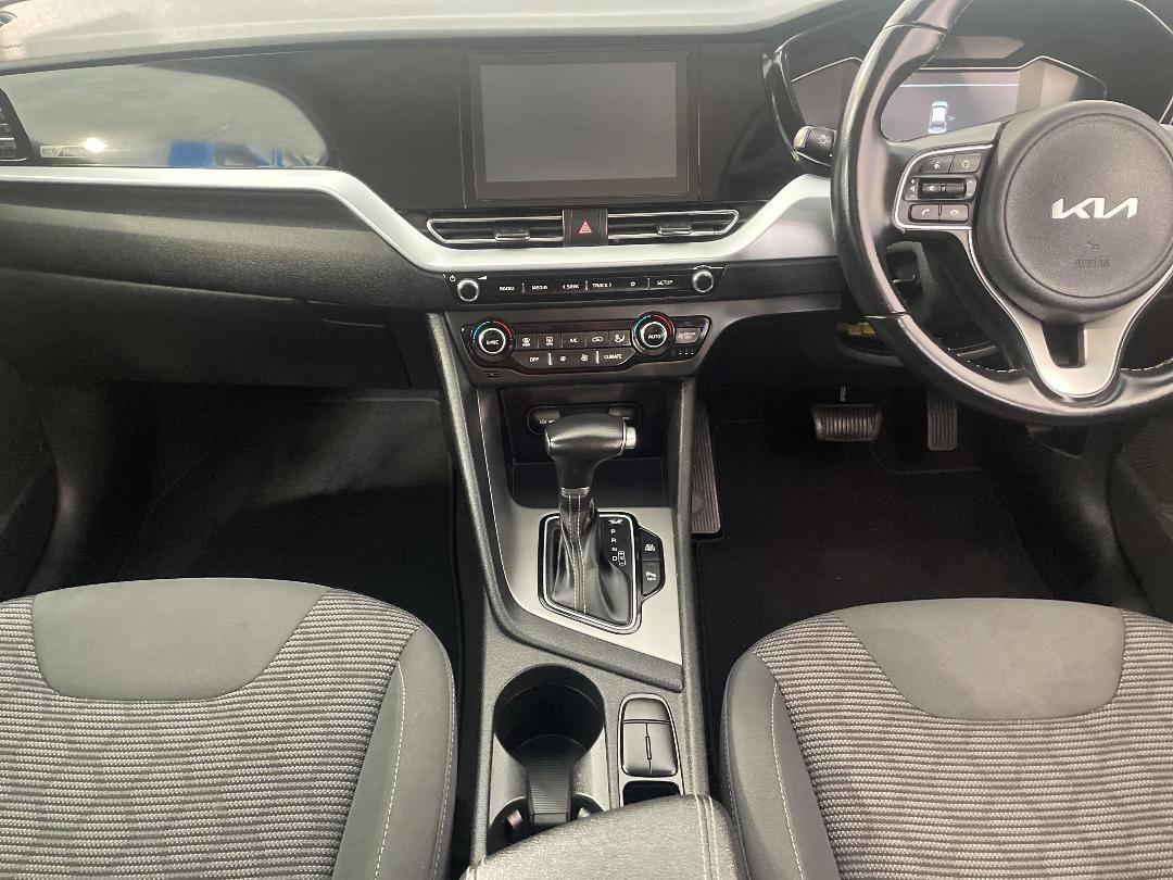 Photo '18' of KIA Niro