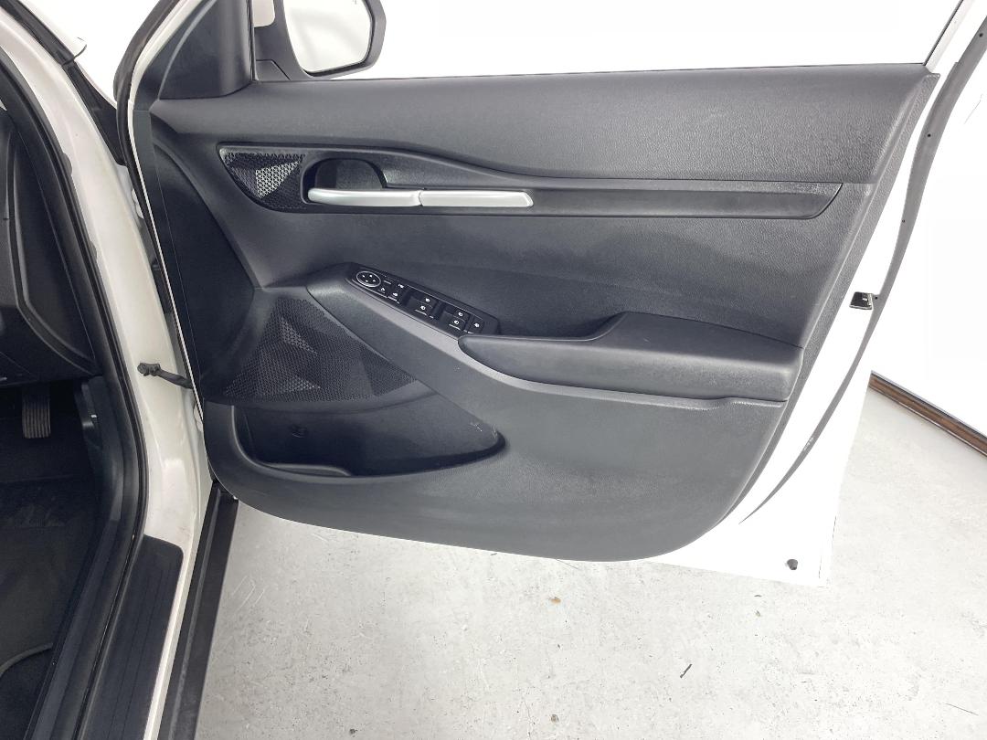 Photo '15' of KIA Seltos