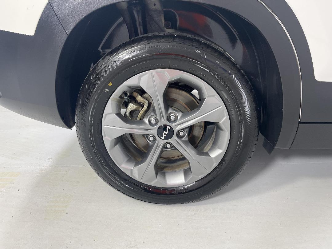 Photo '12' of KIA Seltos