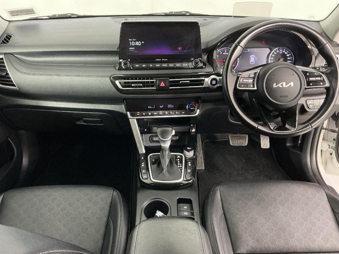 Photo '17' of KIA Seltos Photo '17' of KIA Seltos