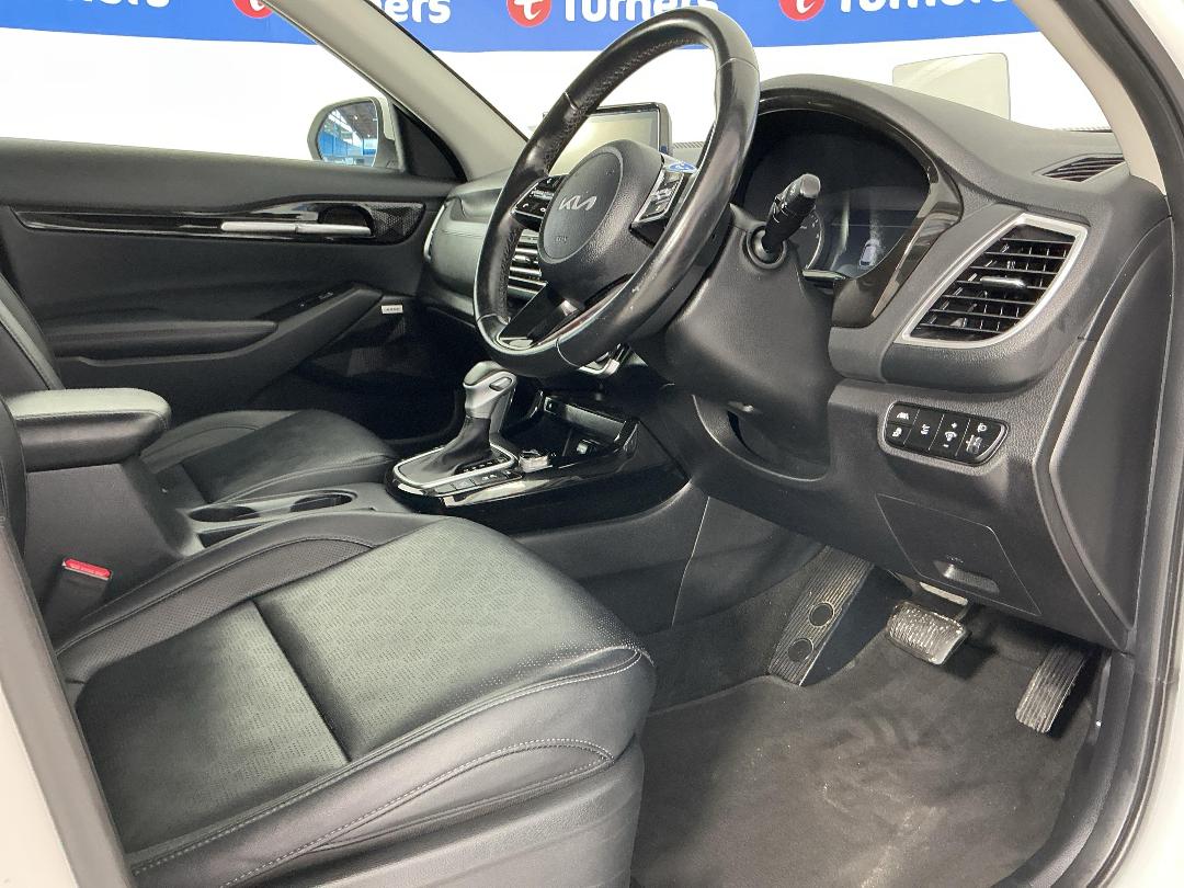 Photo '16' of KIA Seltos