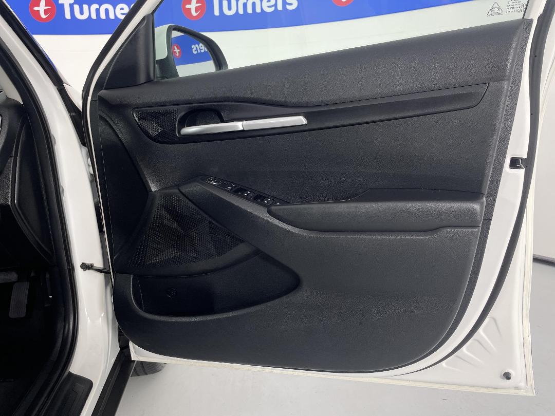 Photo '15' of KIA Seltos Photo '15' of KIA Seltos