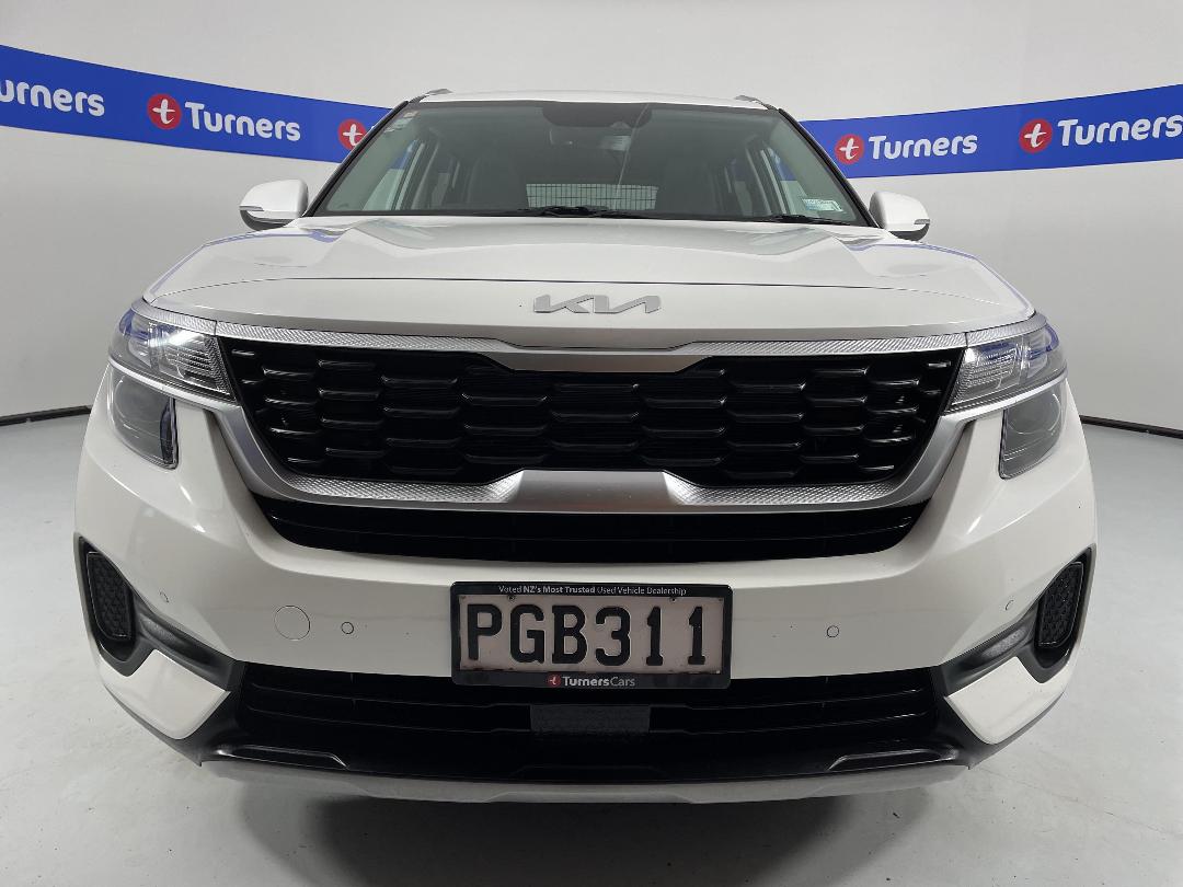 Photo '2' of KIA Seltos Photo '2' of KIA Seltos