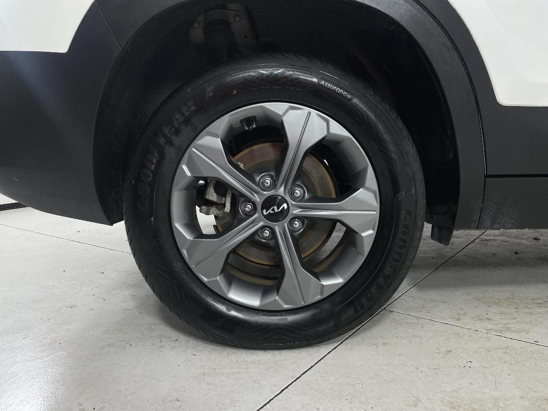 Photo '12' of KIA Seltos