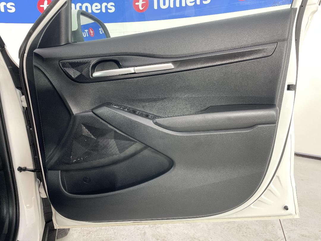 Photo '15' of KIA Seltos