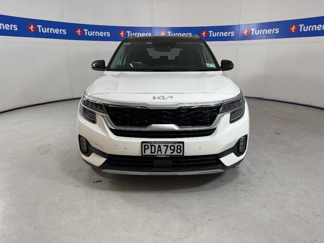 Photo '2' of KIA Seltos Photo '2' of KIA Seltos