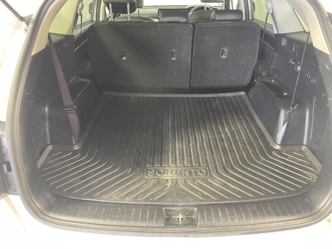Photo '14' of KIA Sorento