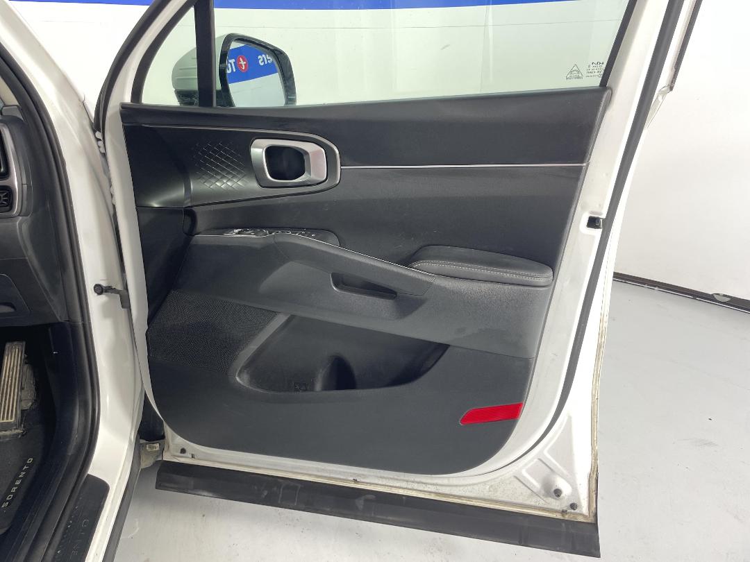 Photo '15' of KIA Sorento