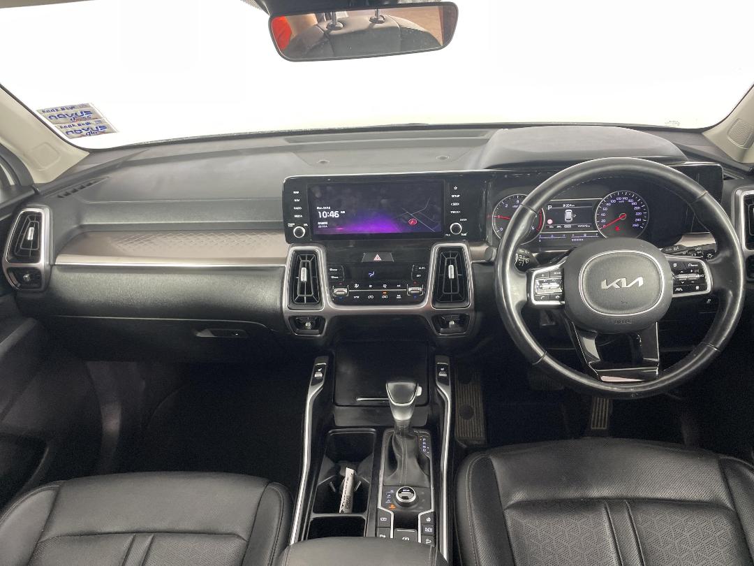 Photo '17' of KIA Sorento