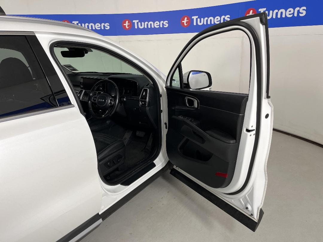 Photo '15' of KIA Sorento