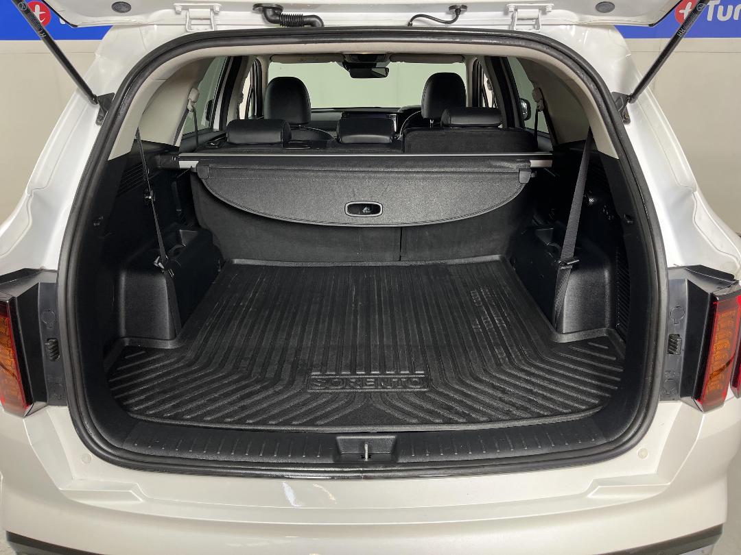 Photo '14' of KIA Sorento