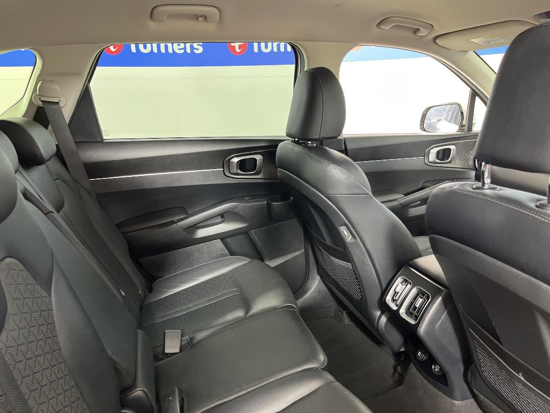 Photo '20' of KIA Sorento