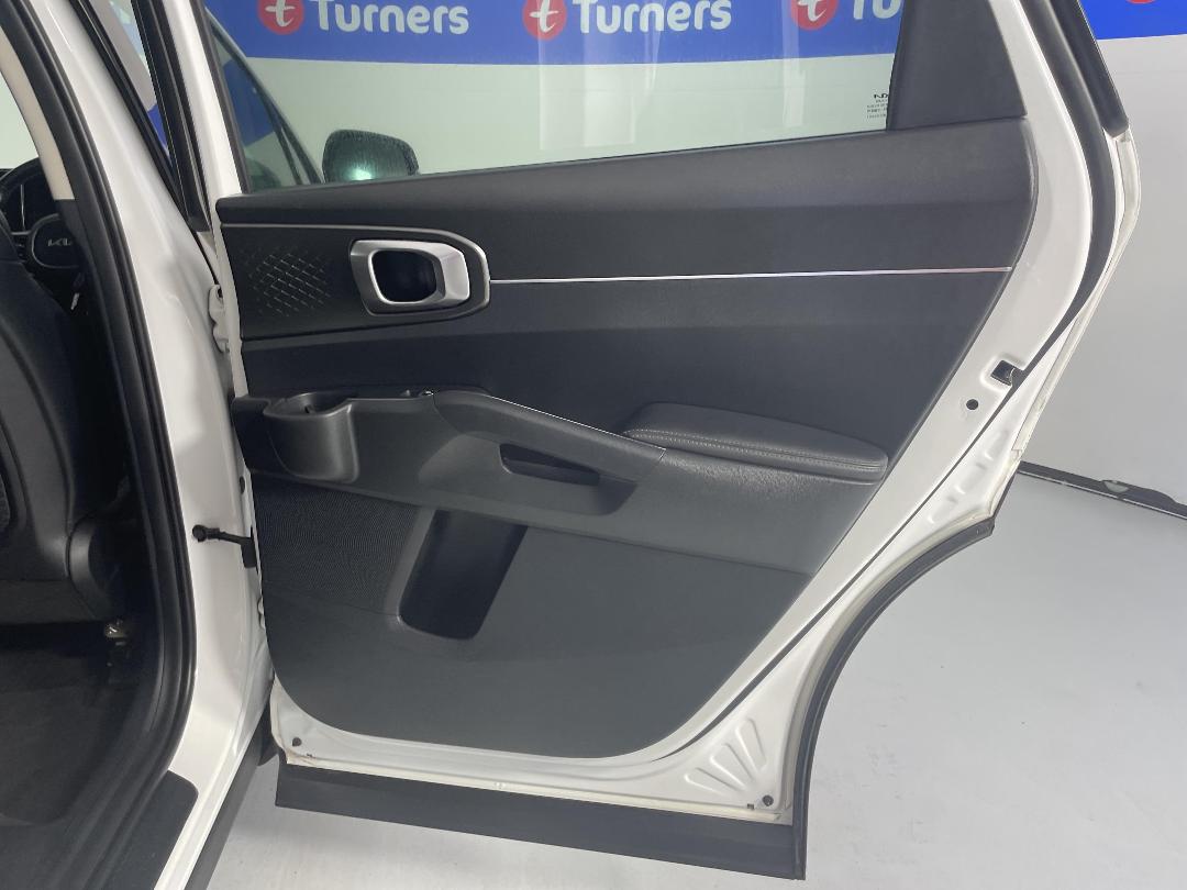 Photo '19' of KIA Sorento