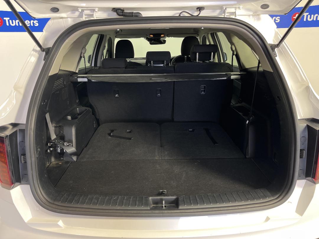 Photo '14' of KIA Sorento