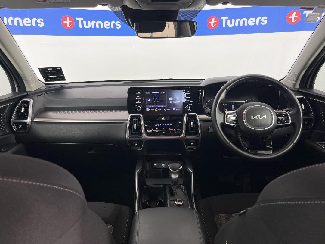 Photo '17' of KIA Sorento