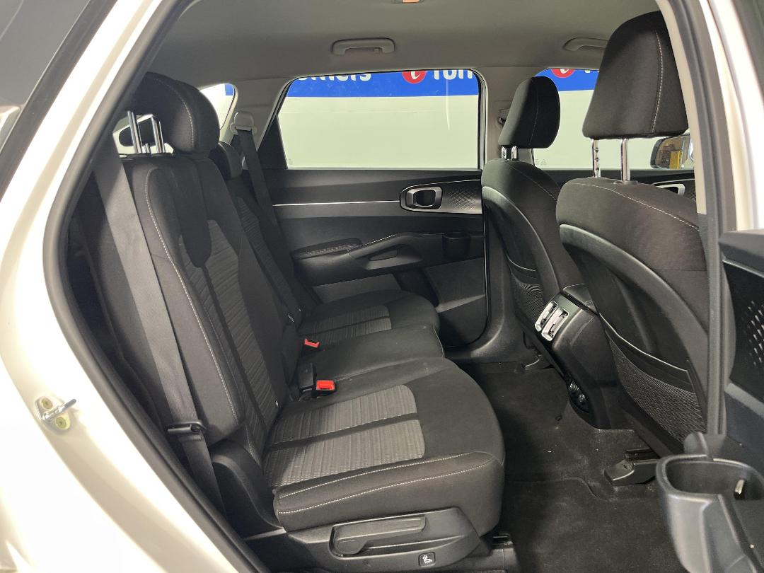 Photo '20' of KIA Sorento