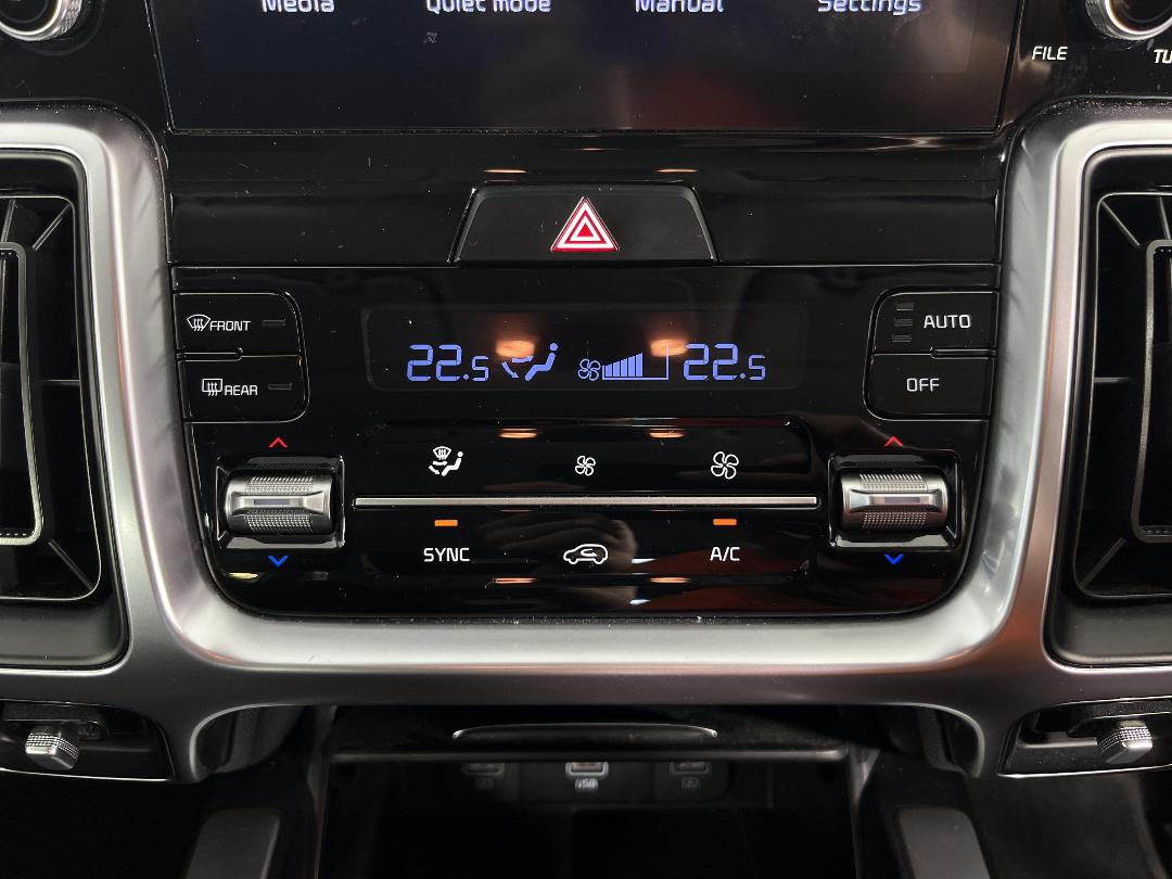 Photo '28' of KIA Sorento