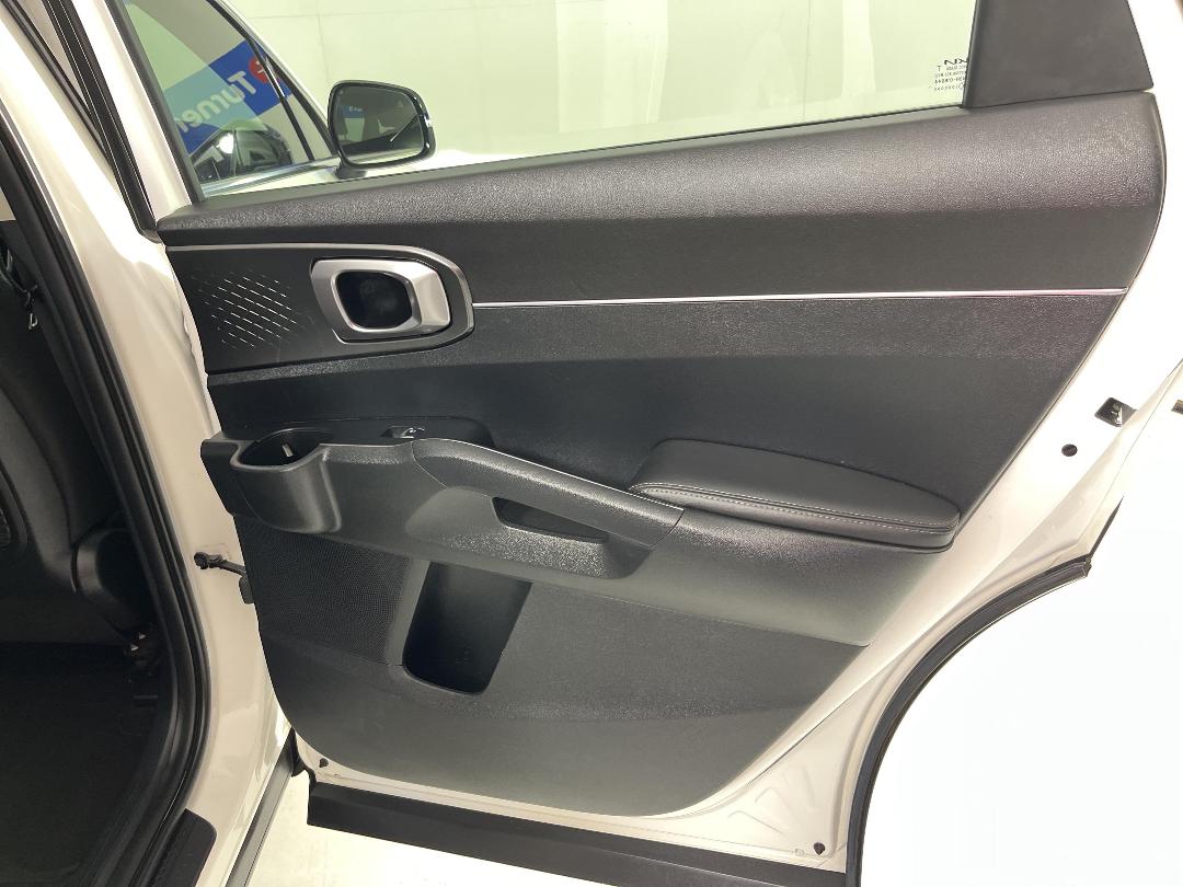 Photo '19' of KIA Sorento