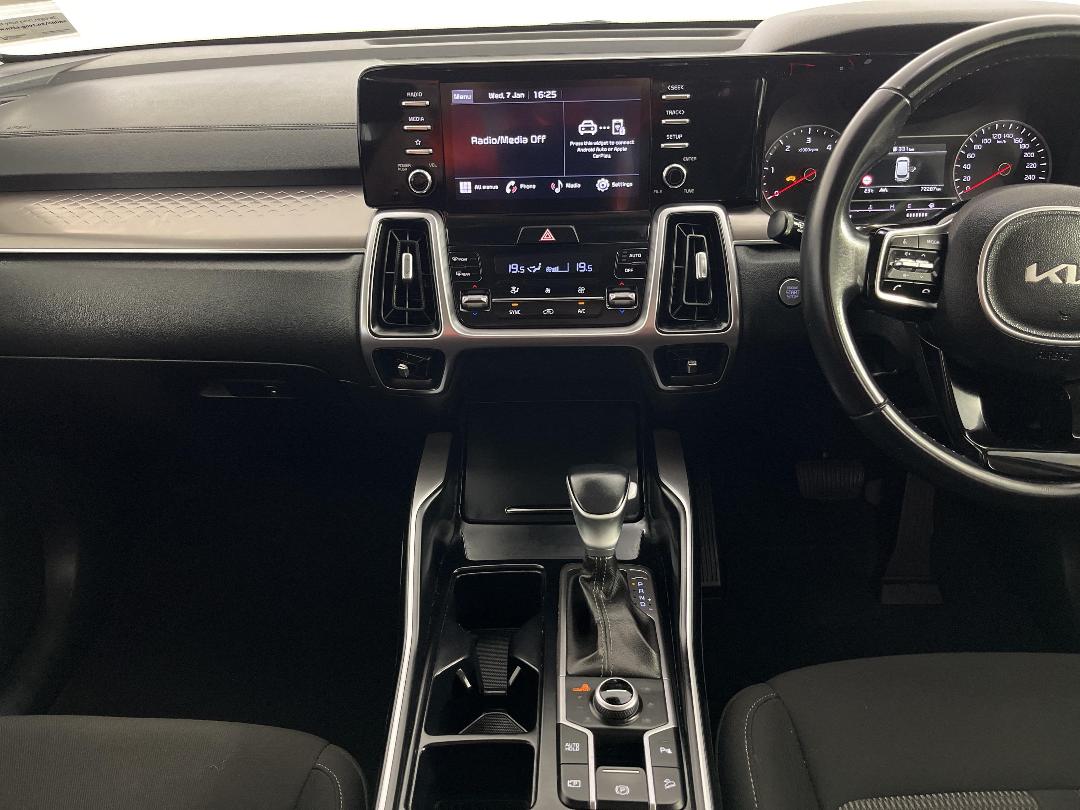 Photo '18' of KIA Sorento