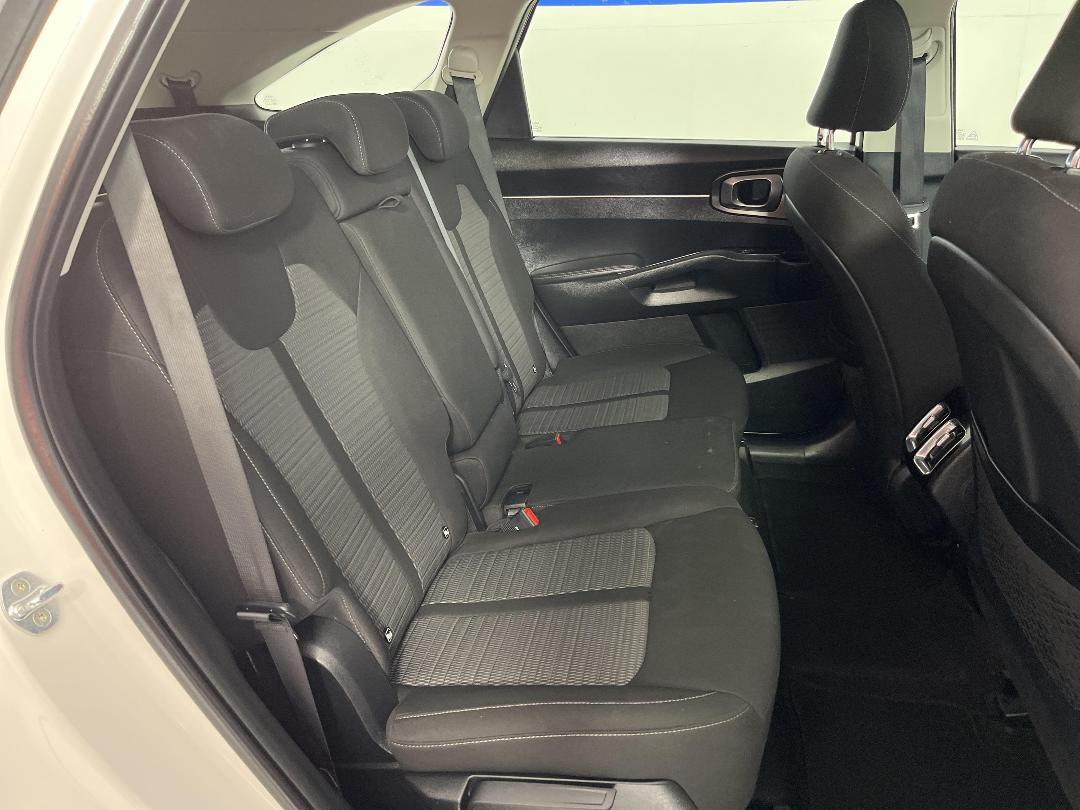 Photo '20' of KIA Sorento