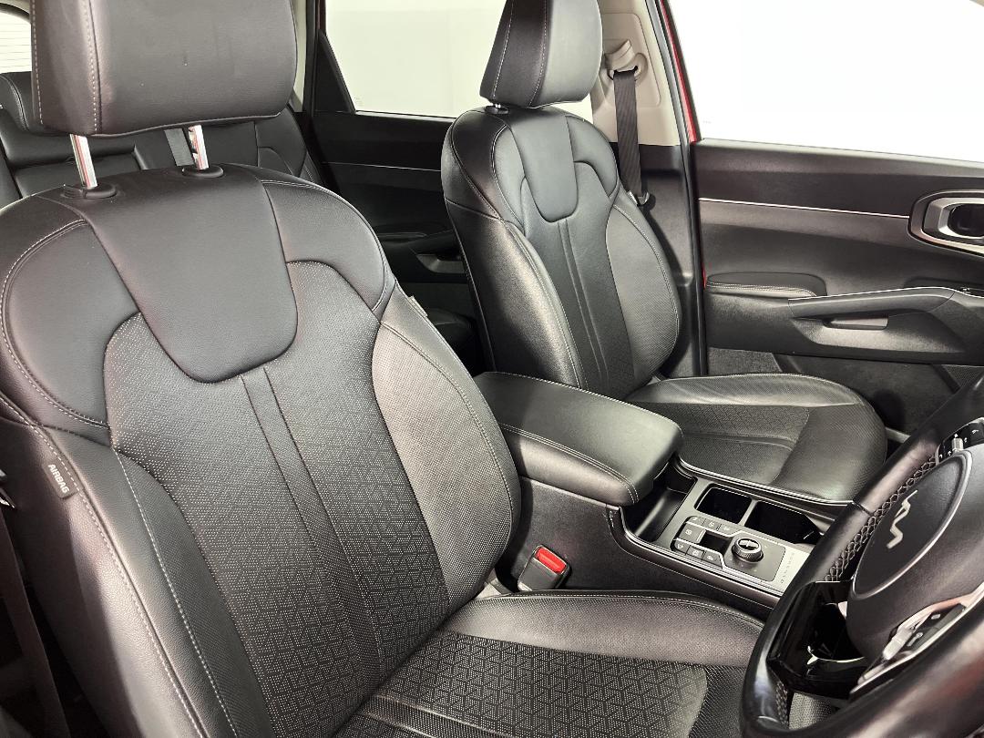 Photo '16' of KIA Sorento Photo '16' of KIA Sorento