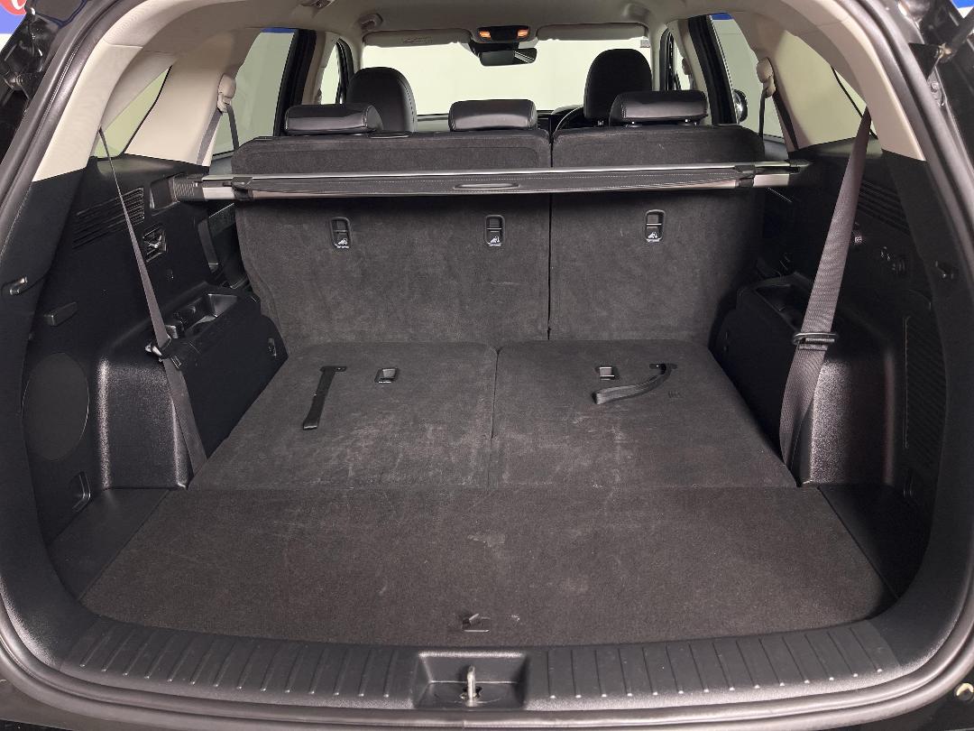 Photo '14' of KIA Sorento Photo '14' of KIA Sorento