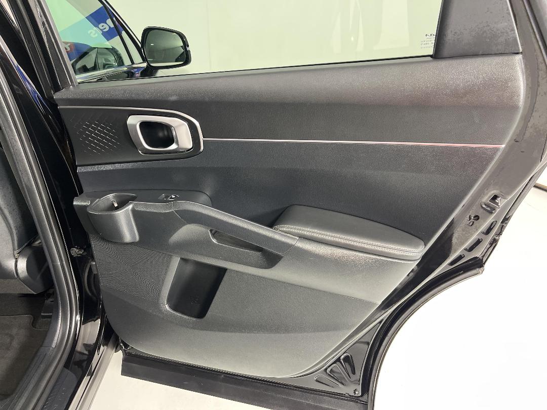 Photo '19' of KIA Sorento Photo '19' of KIA Sorento