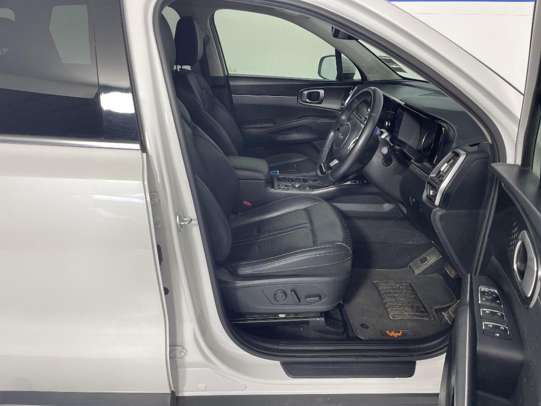 Photo '16' of KIA Sorento