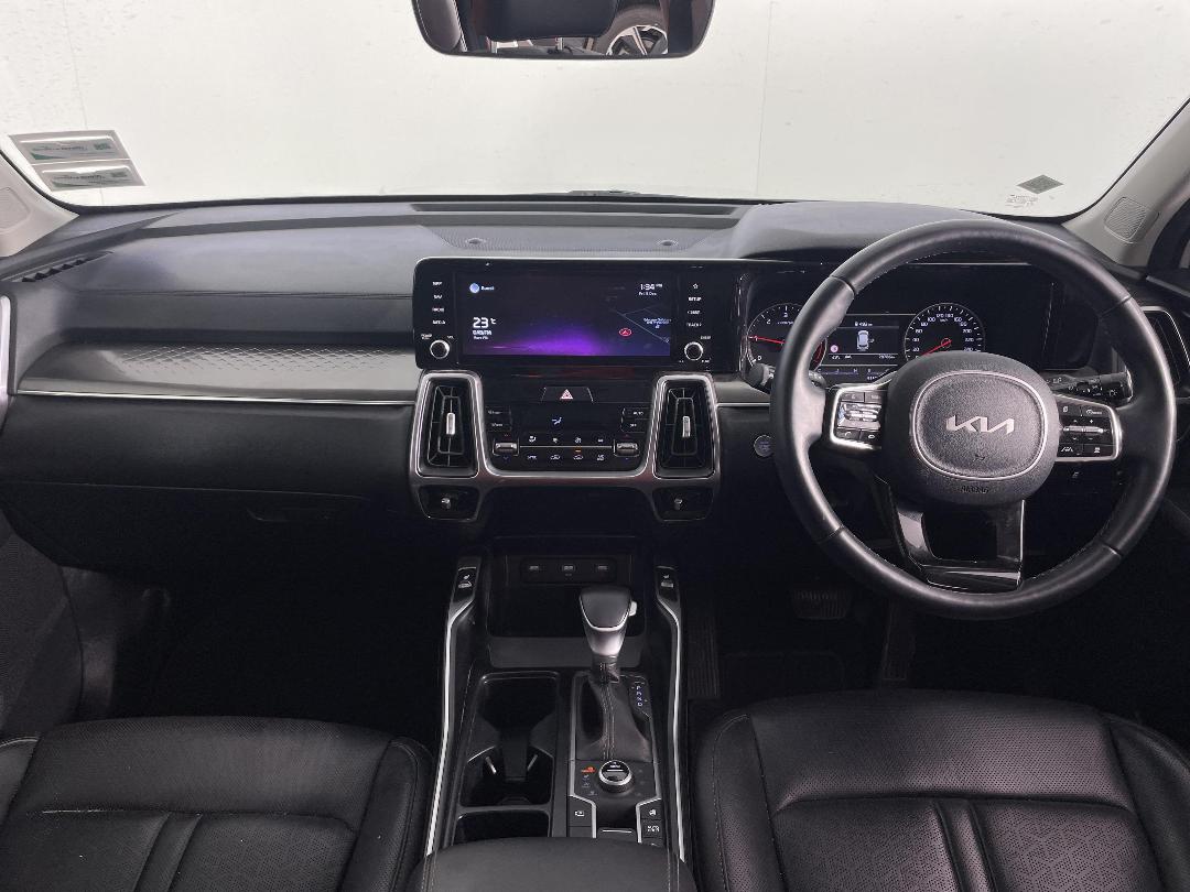 Photo '18' of KIA Sorento