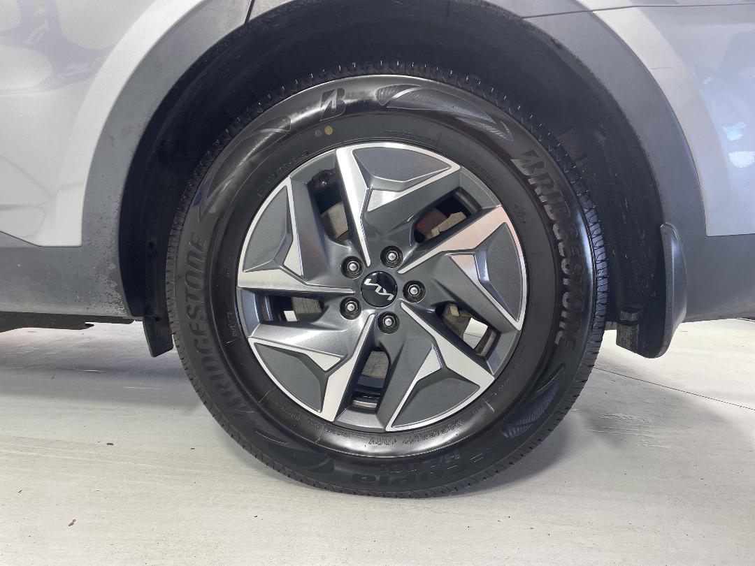 Photo '11' of KIA Sorento Photo '11' of KIA Sorento