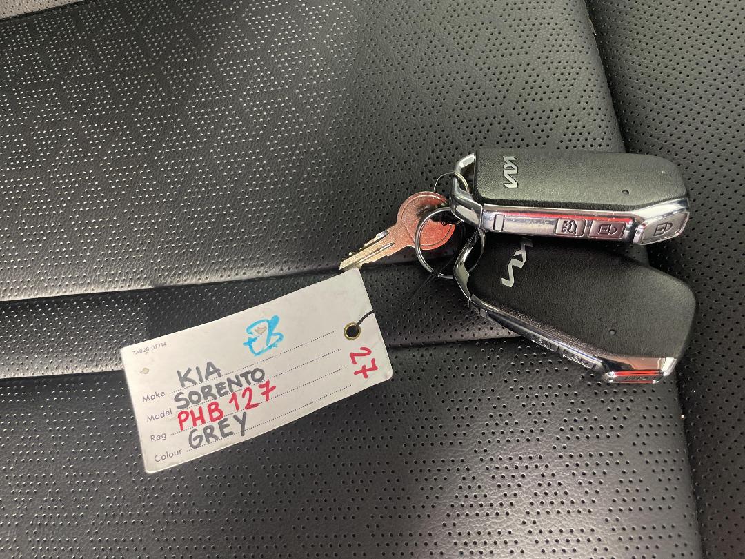 Photo '22' of KIA Sorento Photo '22' of KIA Sorento